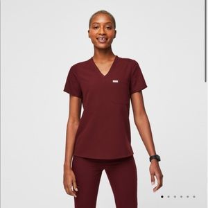 FIGS Catarina Scrub Top
